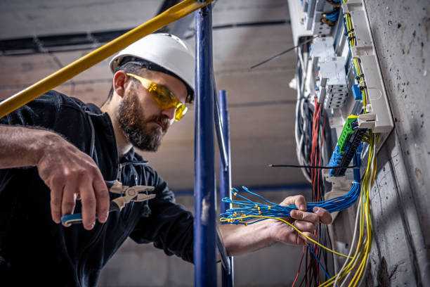 Best Circuit Breaker Repair  in Cape Coral, FL